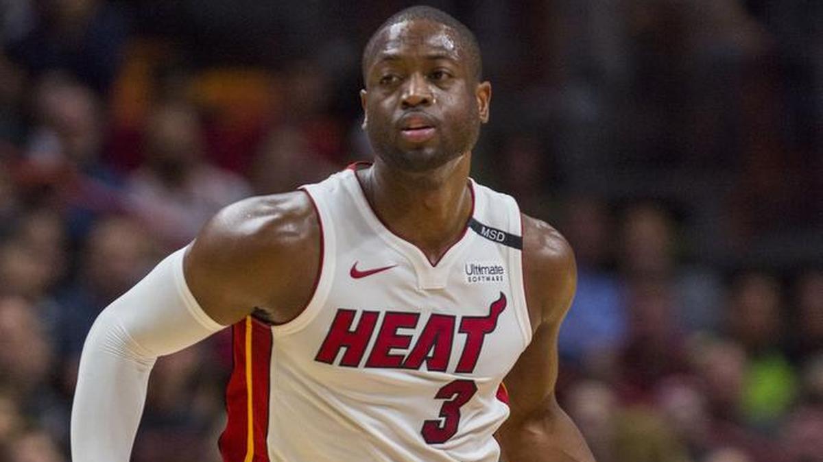 Dwyane wade Heat shooting guard, Dwyane Wade (3) during the second quarter of an NBA basketball game against the Cleveland Cavaliers at American Airlines Arena in on Tuesday, March 27, 2018.