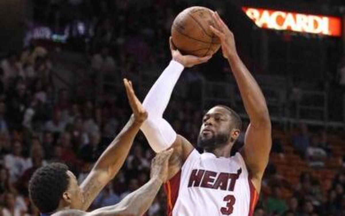 
Dwyane Wade (#3) anotó 40 puntos y una vez más encabezó la ofensiva del heat ante los Pistons.


