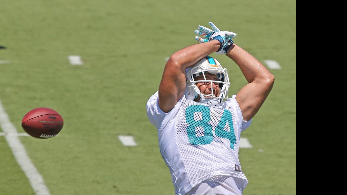 
Jordan Cameron durante una práctica de los Dolphins, en junio pasado en el campamento de Davie.
