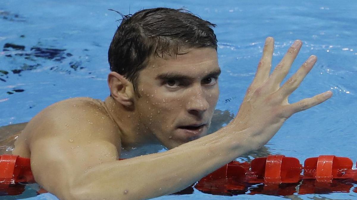 Michael Phelps celebra tras ganar los 200 metros combinados en los Juegos de Río de Janeiro, el 11 de agosto del 2016.