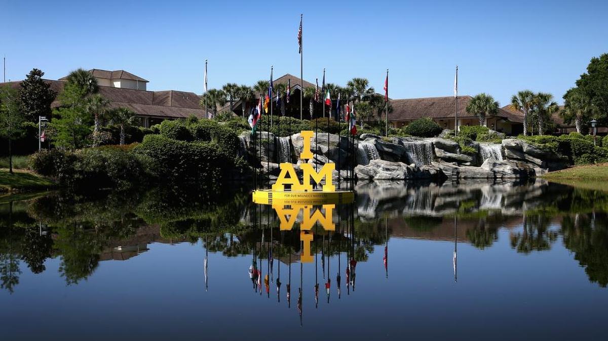 El logo de los Juegos Invictus 'I AM' se ve en el resort Shades of Green en los juegos Invictus de Orlando 2016 el 8 de mayo, 2016 en Orlando, Florida.
