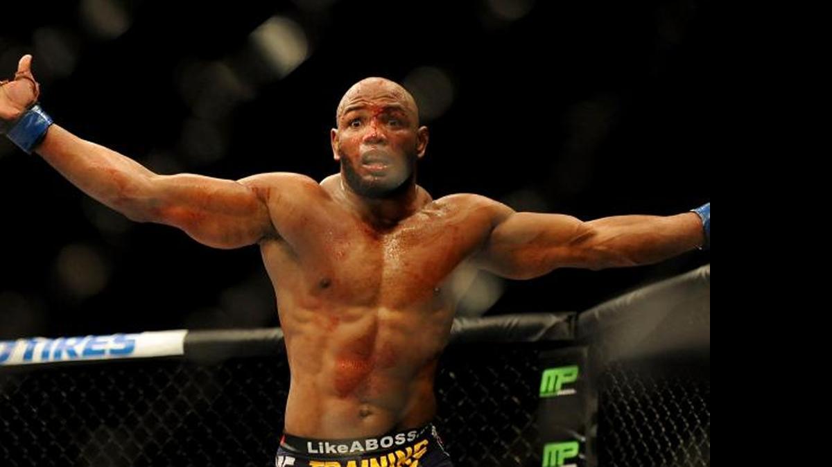
El cubano Yoel Romero se apuntó el sábado una victoria contundente sobre el brasileño Lyoto Machida.
