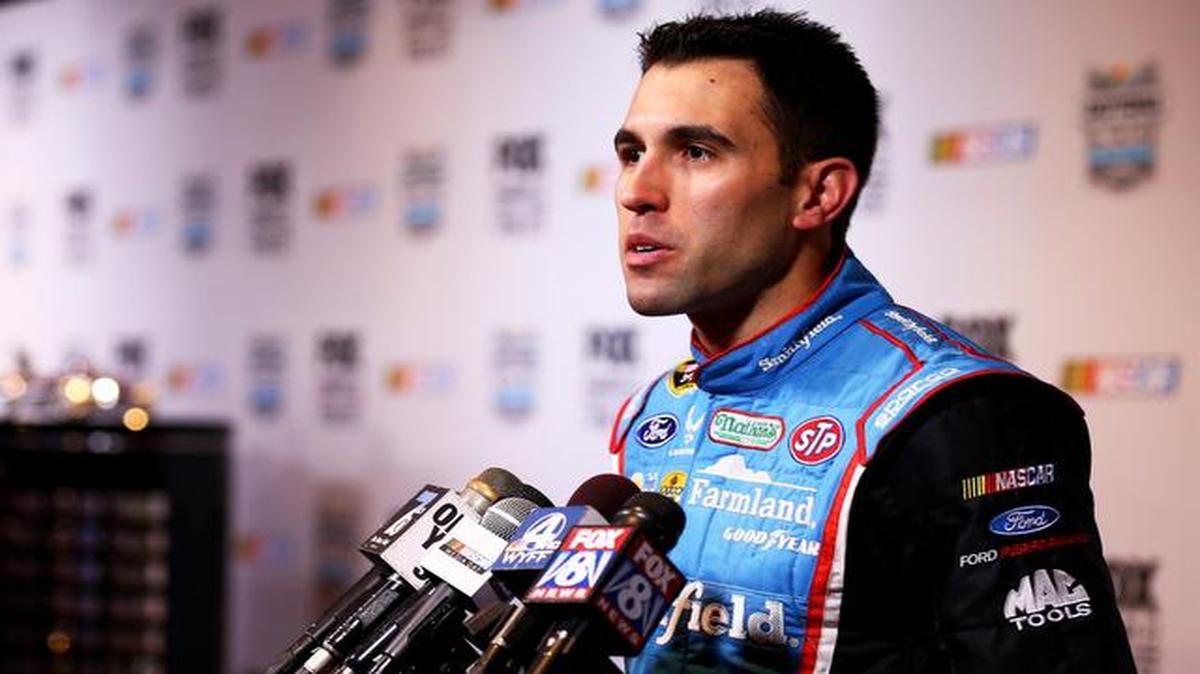 
El cubanoamericano Aric Almirola durante el día de la prensa, el jueves en el autódromo de Daytona.
