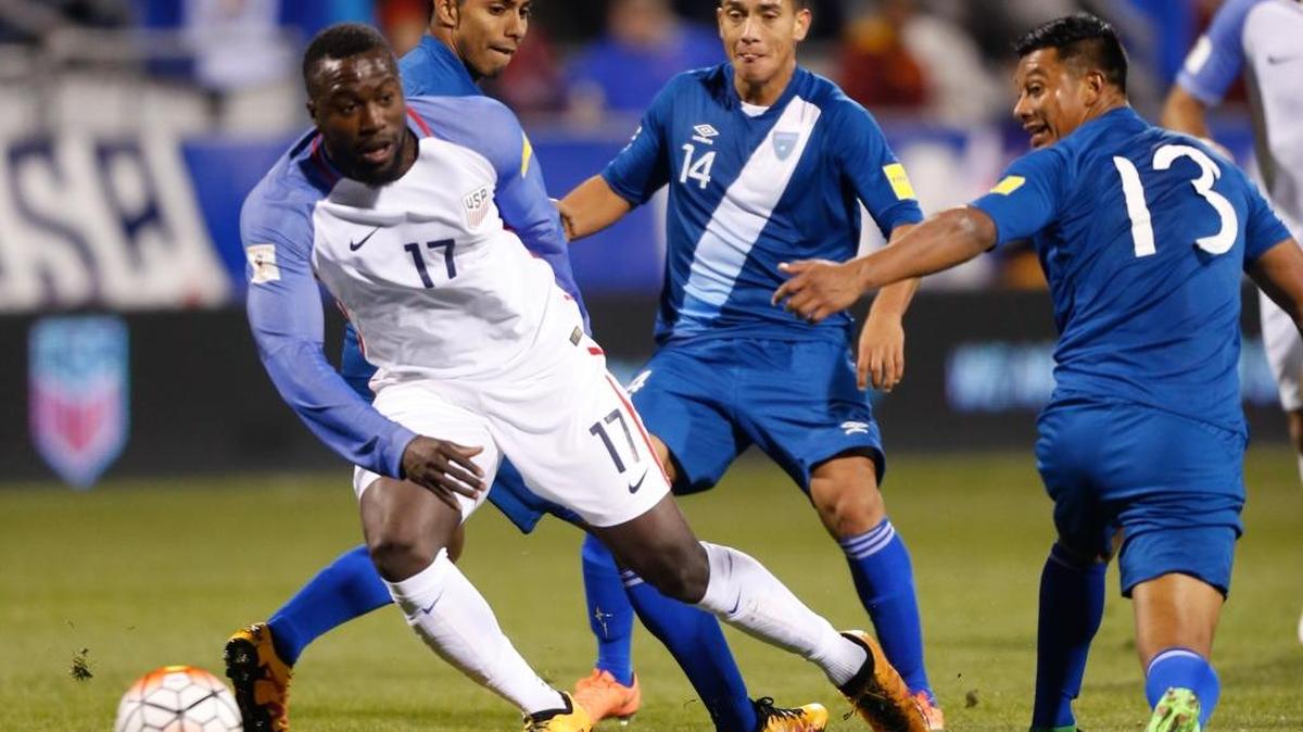 Jozy Altidore fue elegido por segunda ocasión como el mejor futbolista estadounidense del año. El delantero, autor de seis goles en 10 partidos con la selección en 2016, también recibió el galardón en 2013.