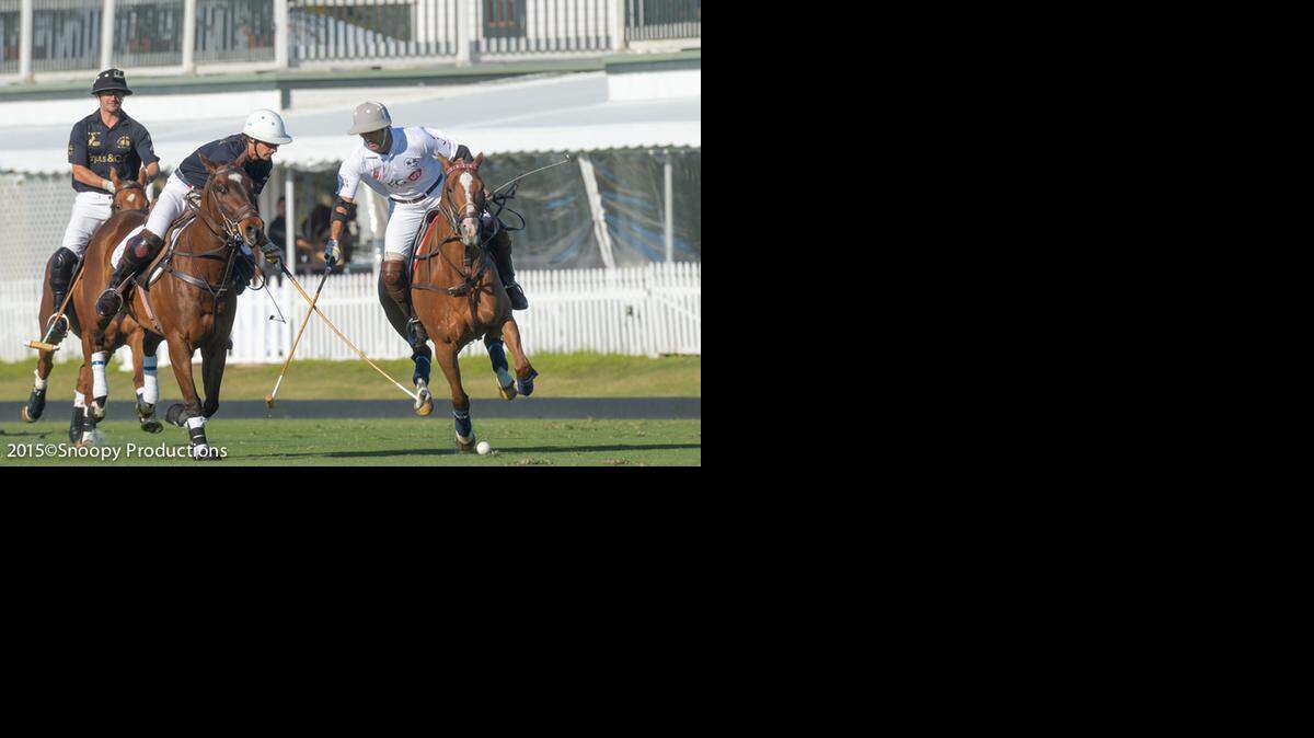 
Un momento del partido de polo que disputaron Equus y EFG Internacional, el sábado en Wellington, Florida.
