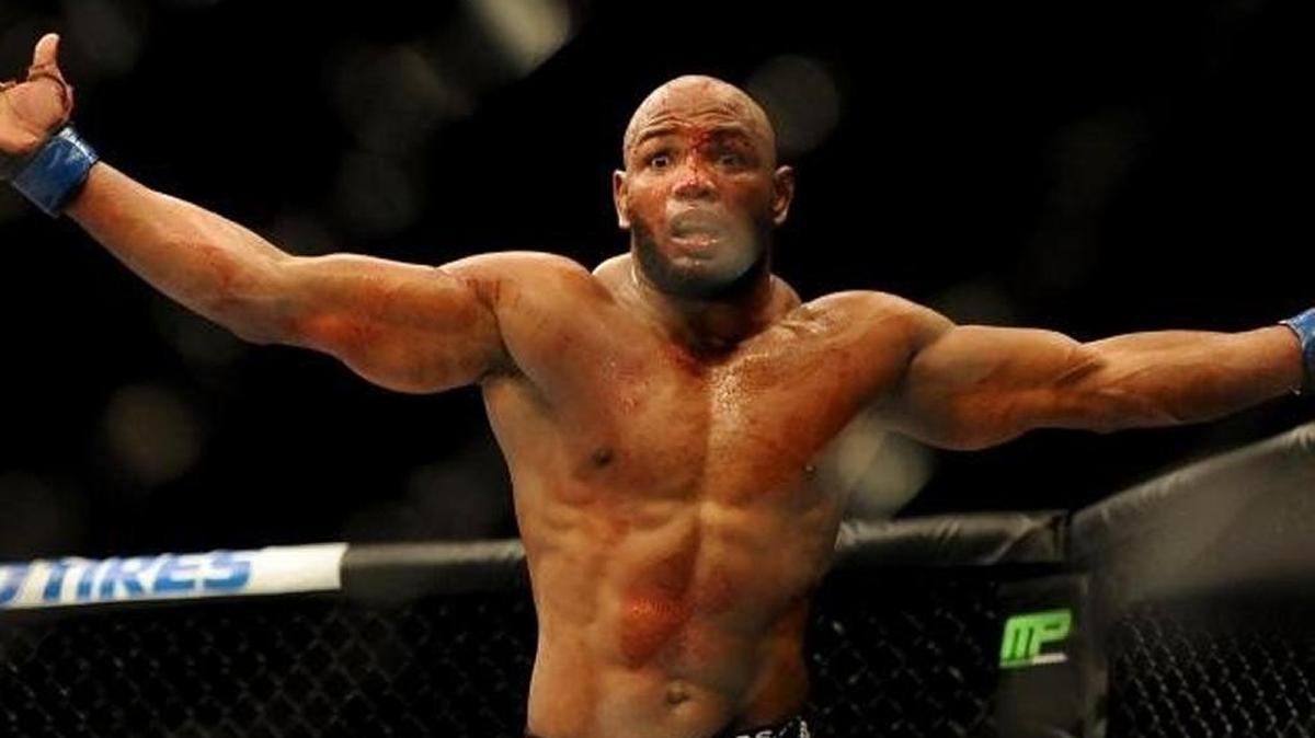 Yoel Romero se enfrentará contra el experto de jiu jitsu Ronaldo Souza el 12 de diciembre en Las Vegas, como parte de la cartelera estelar donde José Aldo y Conor McGregor buscarán la corona del peso pluma