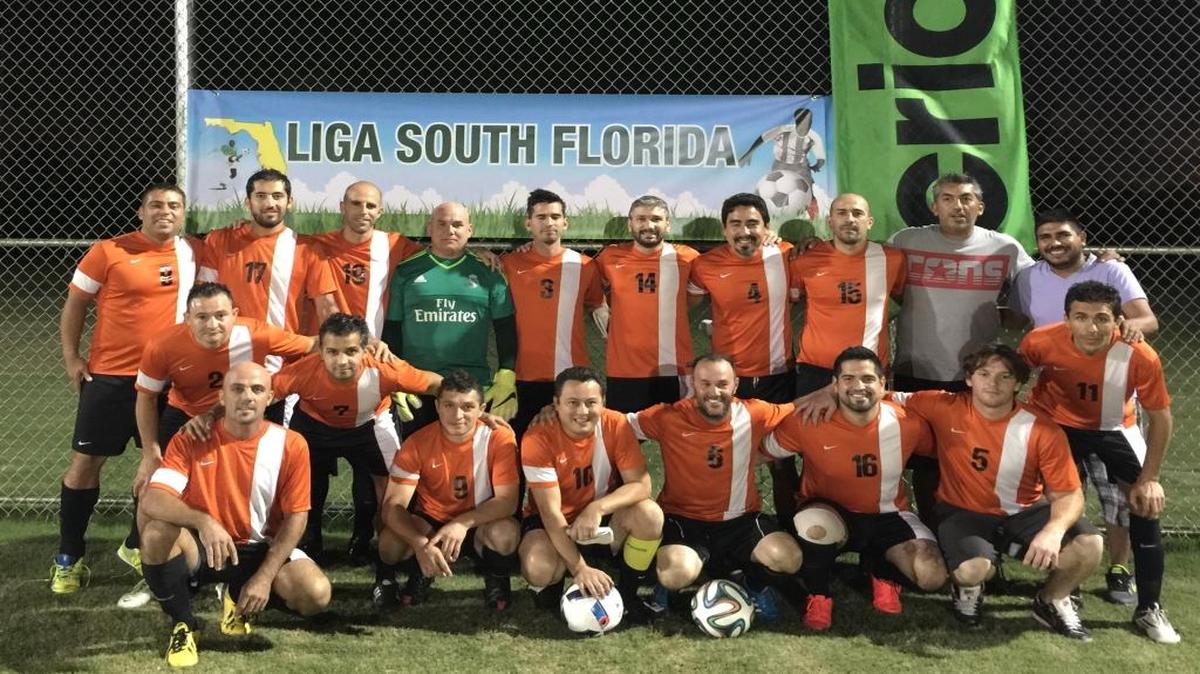 El equipo Sociedad se coronó campeón de la Liga South Florida en el torneo de Mayores de 35 años.