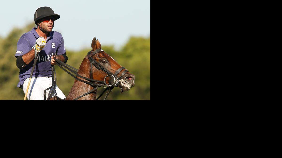
Facundo Pieres, de Ellerstina Piaget, durante la final del torneo de polo argentino, en diciembre pasado.


