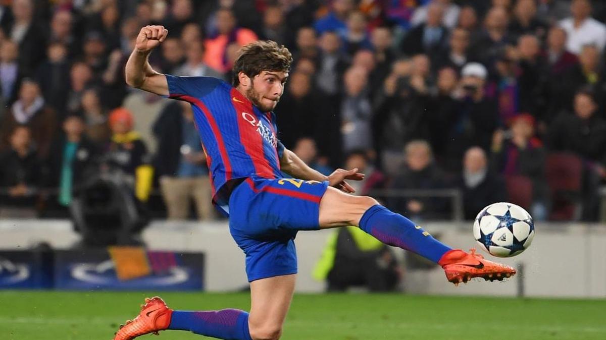 Sergi Roberto anota el sexto gol del Barcelona que permitió la increíble victoria del equipo azulgrana ante el PSG en octavos de final de la Liga de Campeones, el miércoles 8 de marzo del 2017.