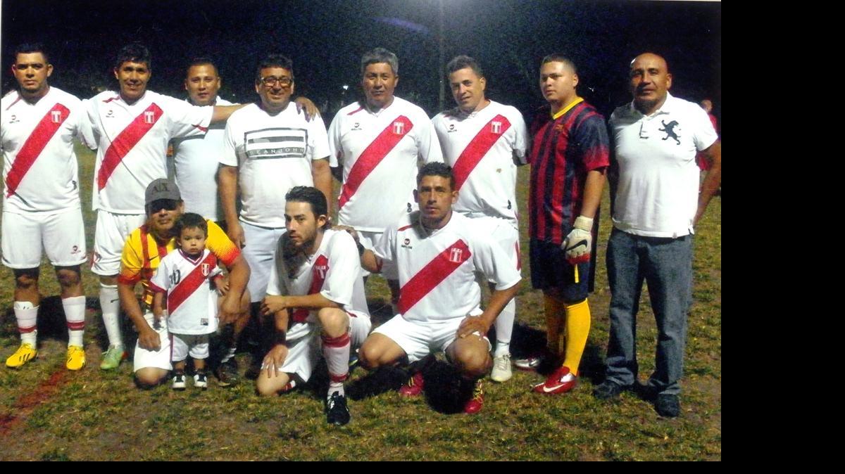 
Selección Perú destaca con su capitán Walter “Beto” Vásquez y su entrenador Octavio Simeone.
