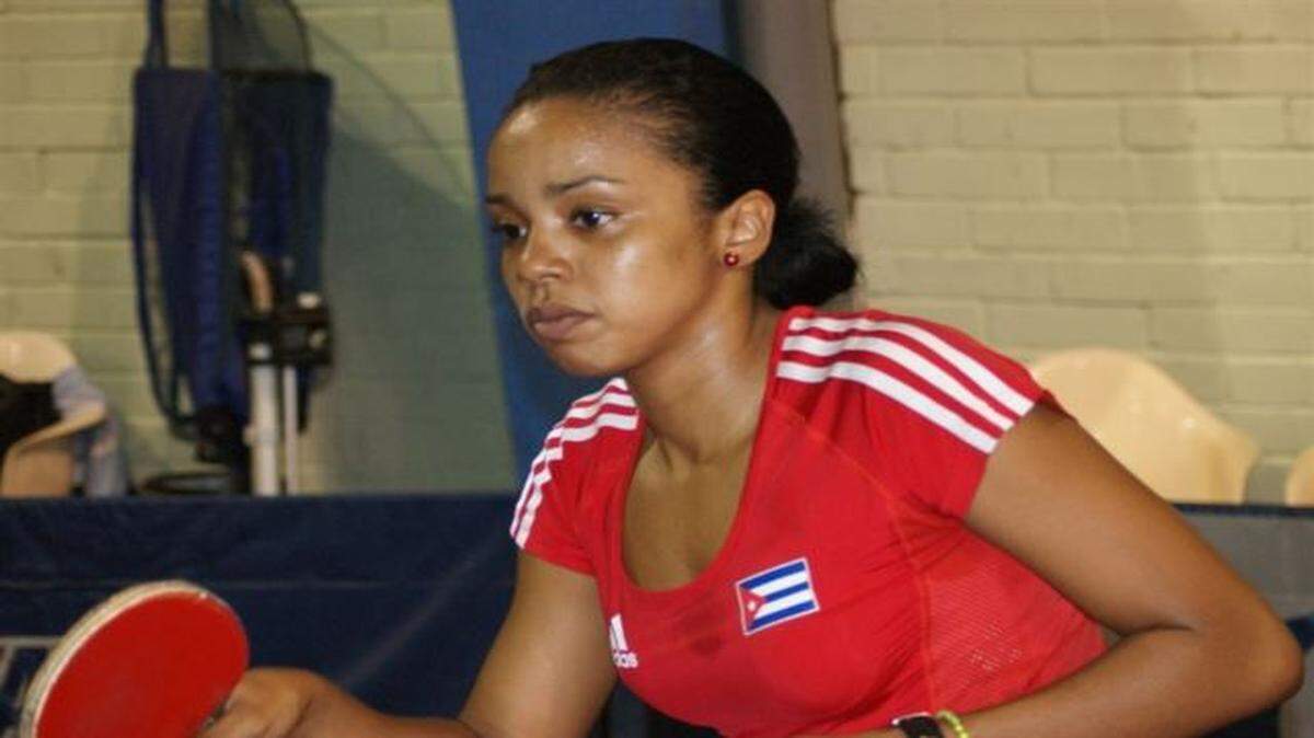 
Sandra Mustelier se dedica al tenis de mesa desde el 2006 y fue campeona de Cuba en 2012. 
