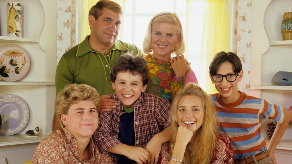 ‘The Wonder Years’, con Dan Lauria, Alley Mills, Josh Saviano, Jason Hervey, Fred Savage y Olivia d’Abo.