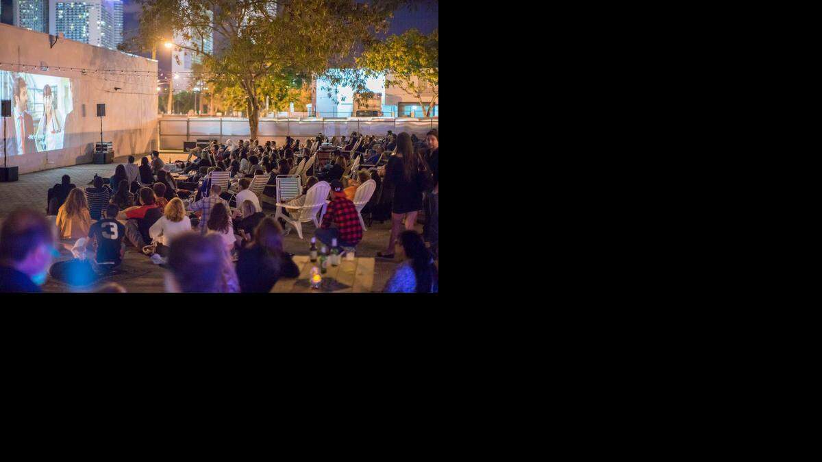 
‘Cine bajo las estrellas’, coordinado por el Festival Internacional de Cine de Miami, presenta el 26 de febrero el filme canadiense ‘Café de Flore’.
