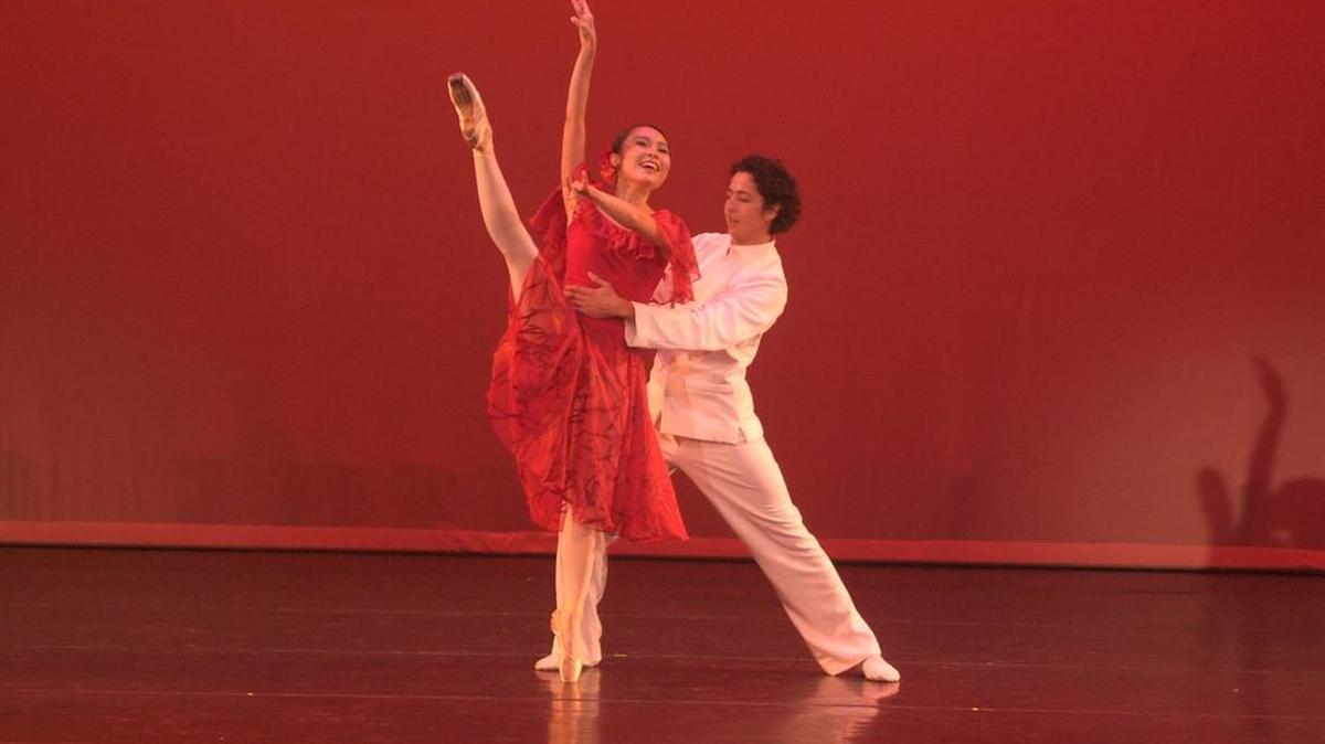
‘Ballets with Latin Flavors’ con los bailarines Yoshie Oshima y Brian Ruiz. 
