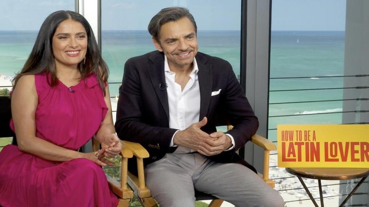 Salma Hayek y Eugenio Derbez, protagonistas de ‘How to be a latin lover’.