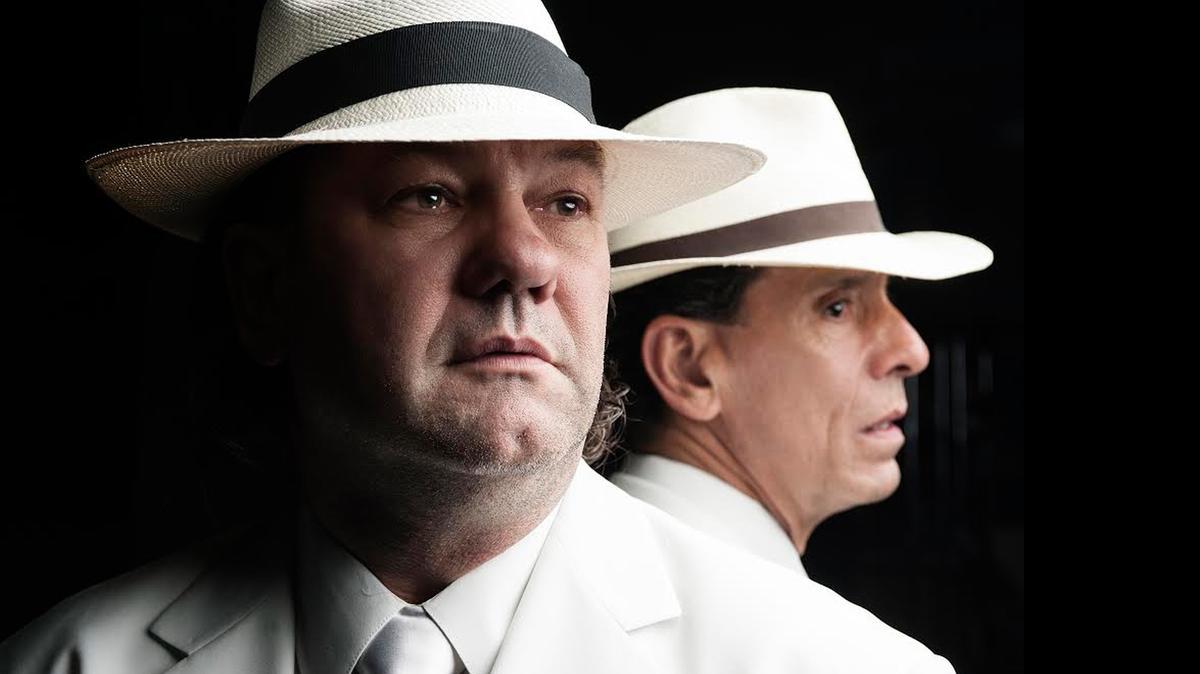 
Arnaldo Pipke y Jorge Hernández promenten reencontrarse tras un encuentro de adolescencia en ‘Príncipe azul’, bajo la dirección de Neher Jacqueline Briceño.

