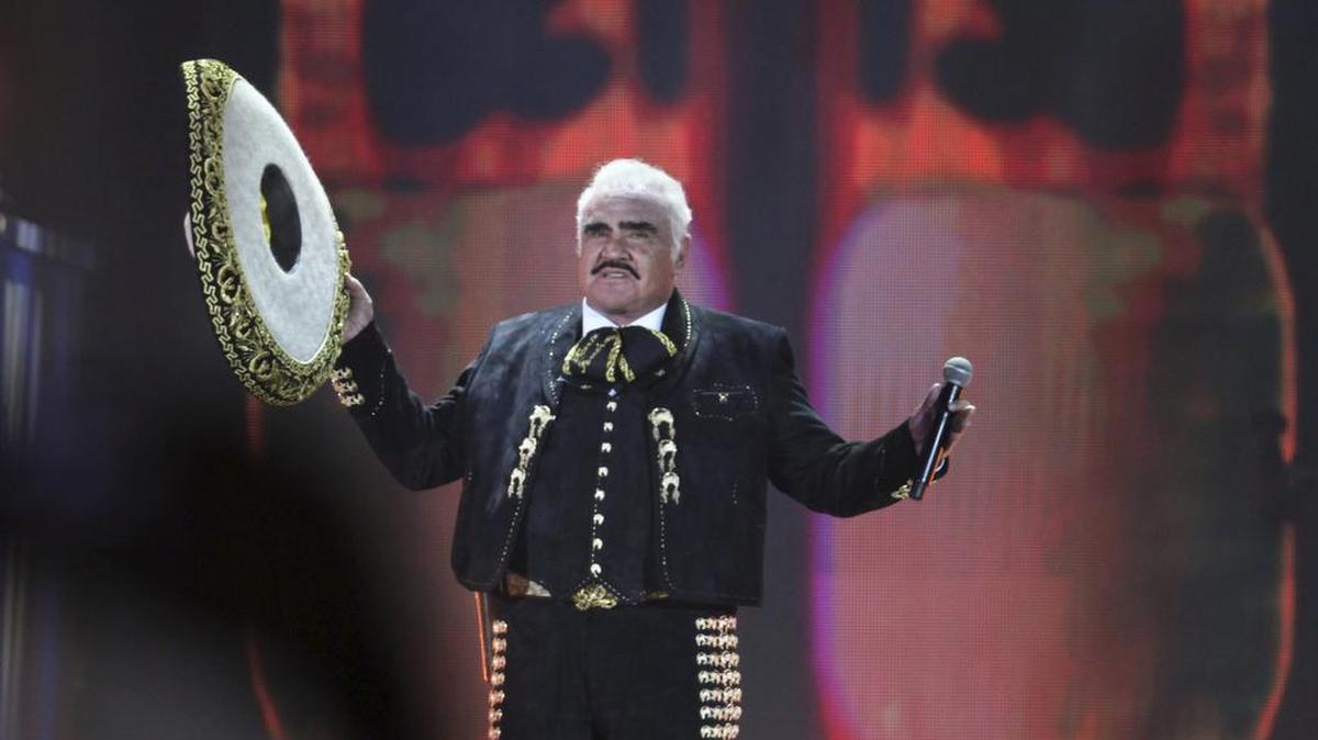 Vicente Fernández será recordado en Premio Lo Nuestro.