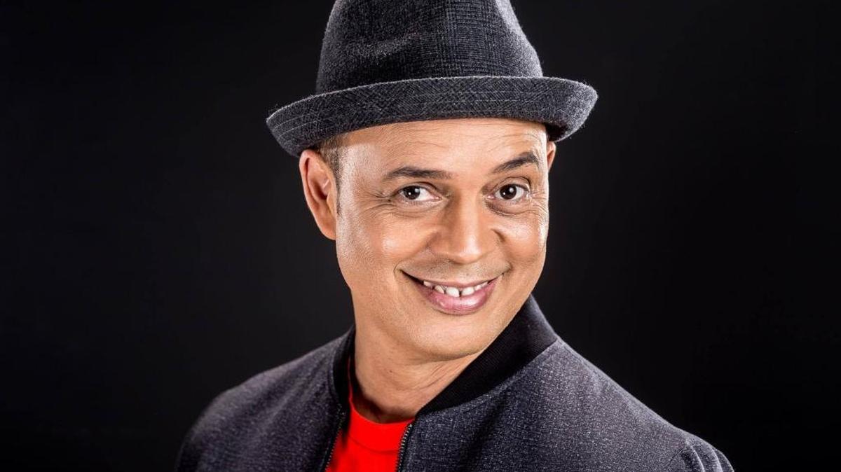 Alexis Valdés estrenará la segunda parte de ‘Oficialmente Gay’ en octubre.