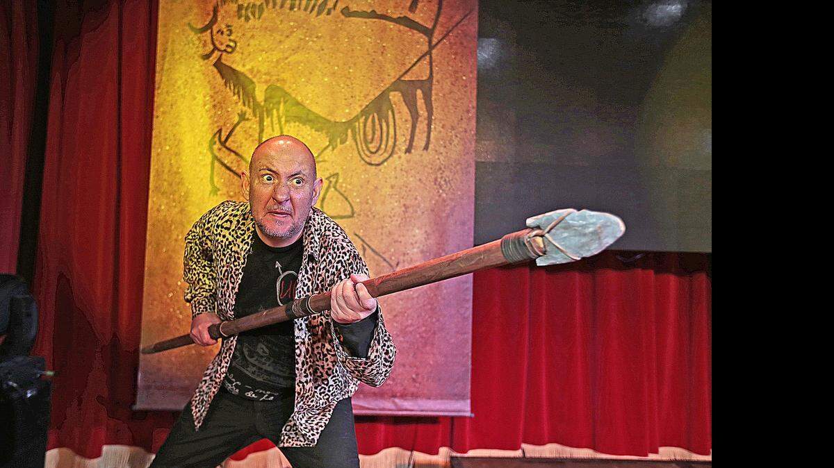 
El humorista Leandro Fernández presenta el monólogo ‘El cavernícola’, en el Flamingo Theater.
