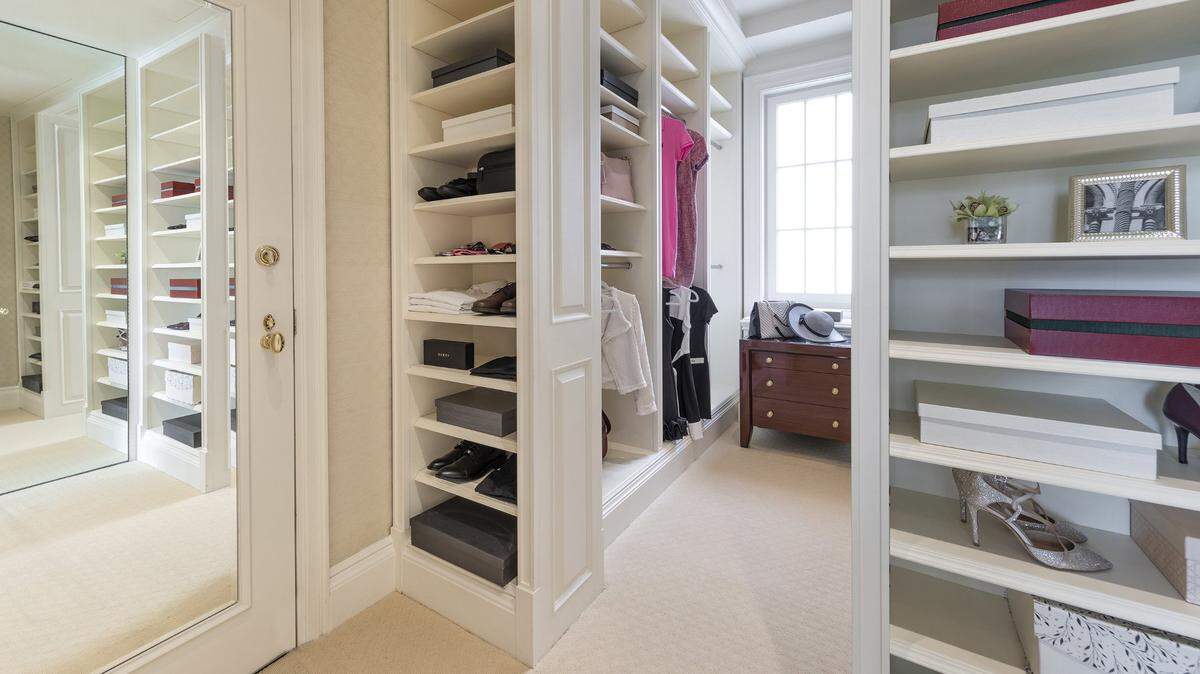 Haz la cama y organiza tu closet: Automáticamente iniciarás el día con el pie derecho, pues ese hábito es la mejor inyección para sentirse organizado, orgulloso y motivado a comenzar una cadena de buenas decisiones.