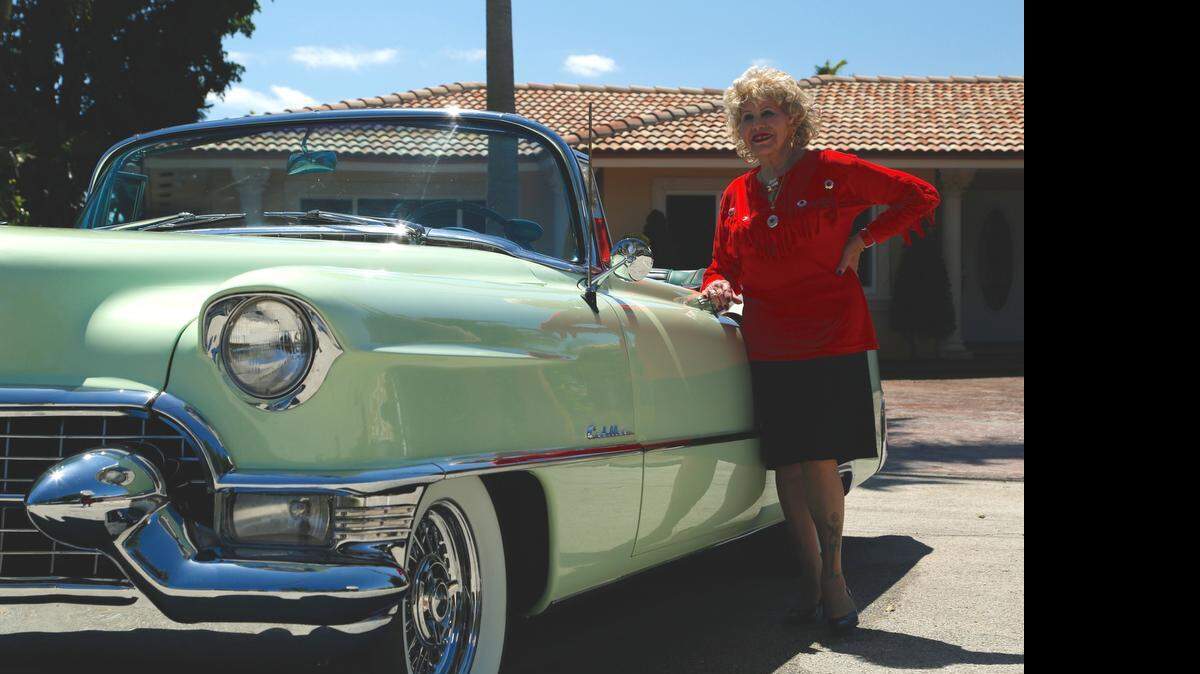 
La historia de Gloria Stein, que a los 67 años se sometió a una operación de cambio de sexo y hoy es activista transexual de la comunidad LGTB, se recoge en el documental ‘Uncle Gloria: One Helluva Ride!’.
