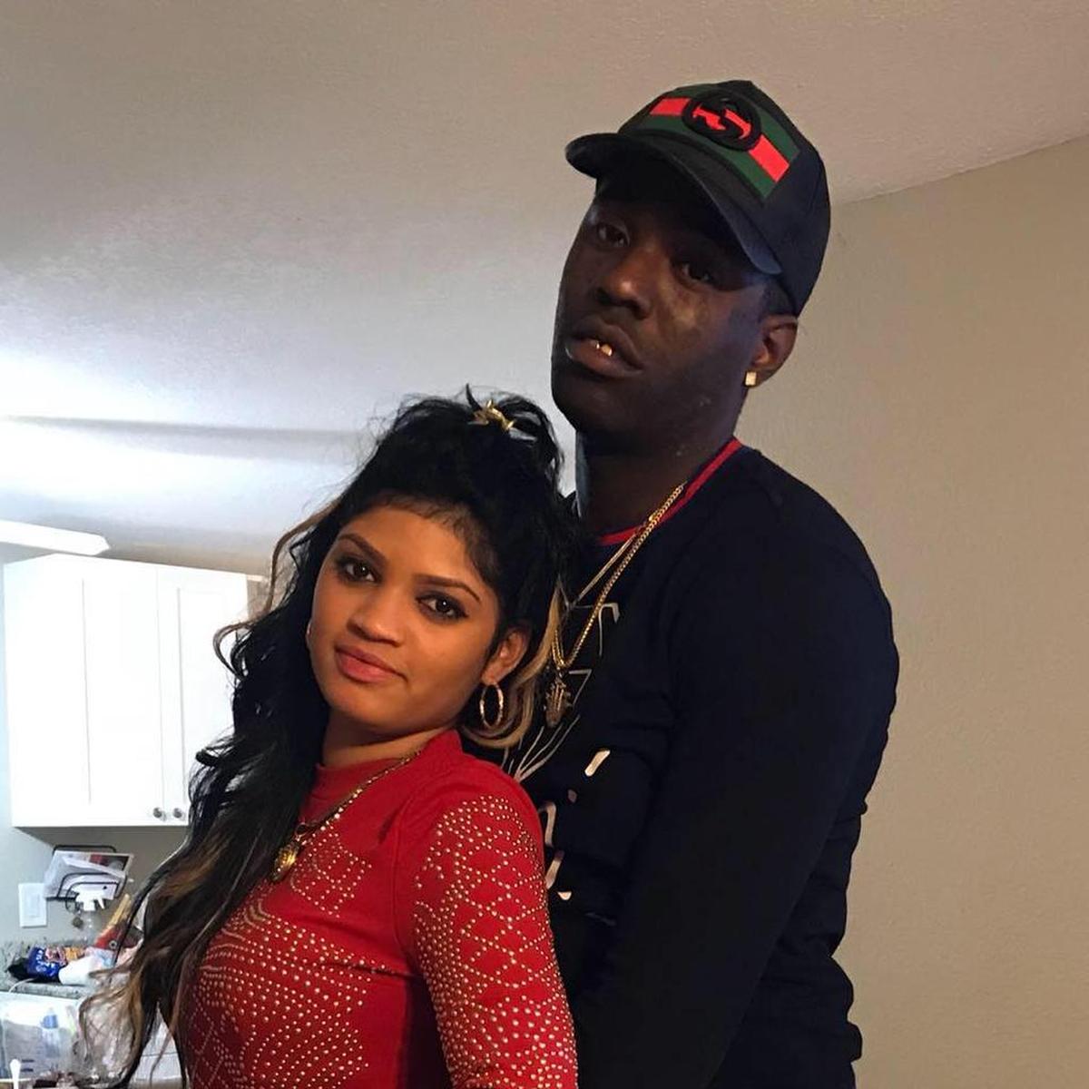 El cantante cubano Yosvanis Sierra, más conocido como “Chocolate”, con su nueva novia Yenny Cáceres.
