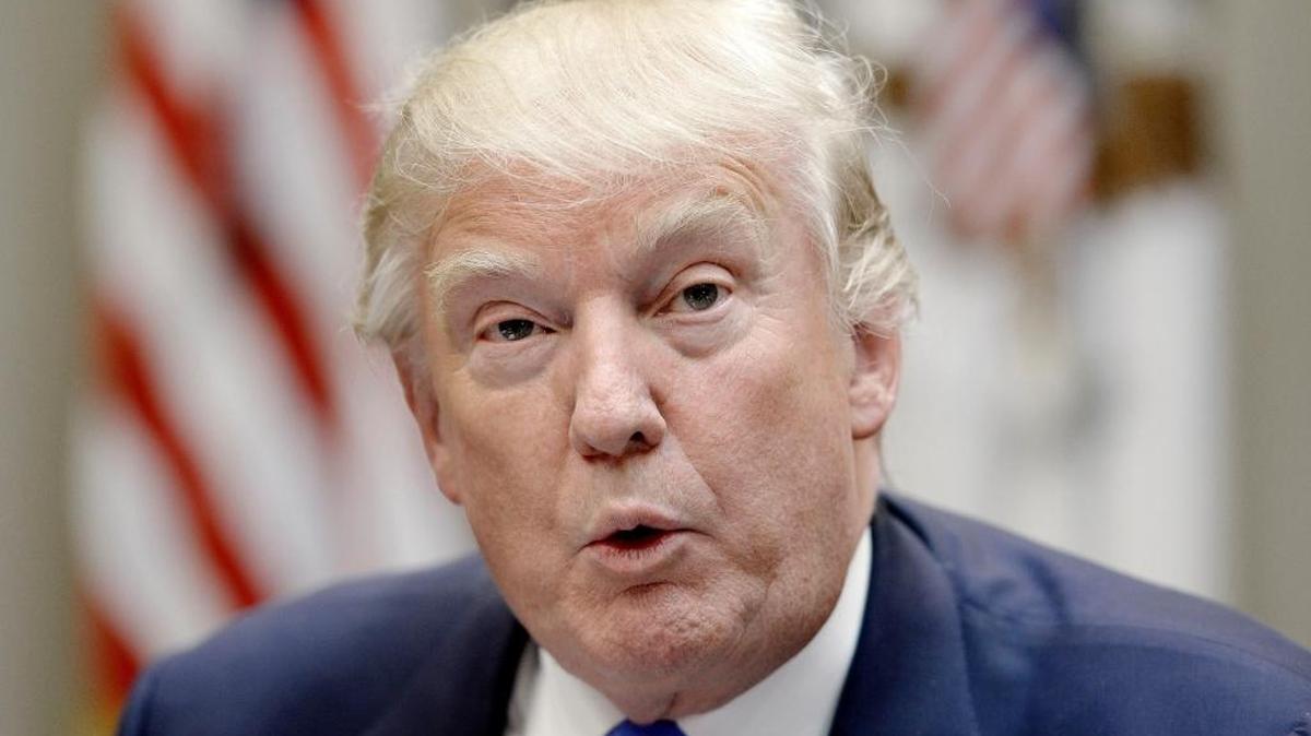 El presidente Donald Trump habla en una sesión sobre tráfico humano, el jueves 23 de febrero, en la Sala Roosevelt de la Casa Blanca en Washington, D.C.