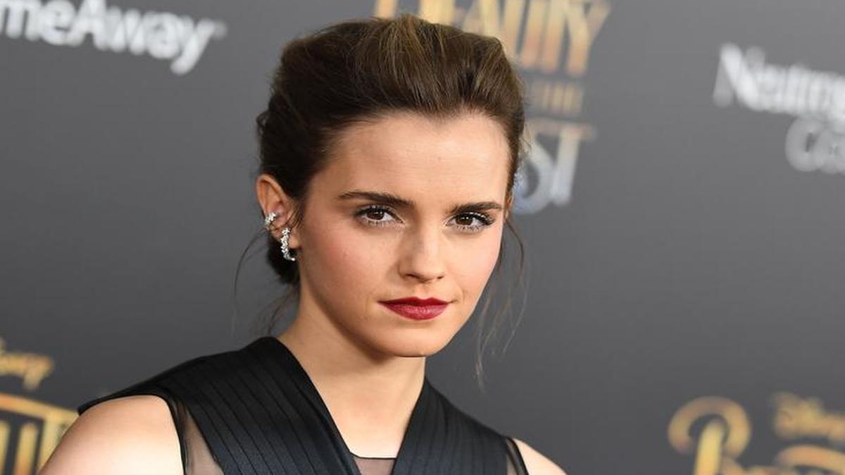 La actriz Emma Watson asiste a la proyección especial de Nueva York de la adaptación en vivo de Disney "Belleza y la Bestia" en Alice Tully Hall el 13 de marzo de 2017 en la ciudad de Nueva York.