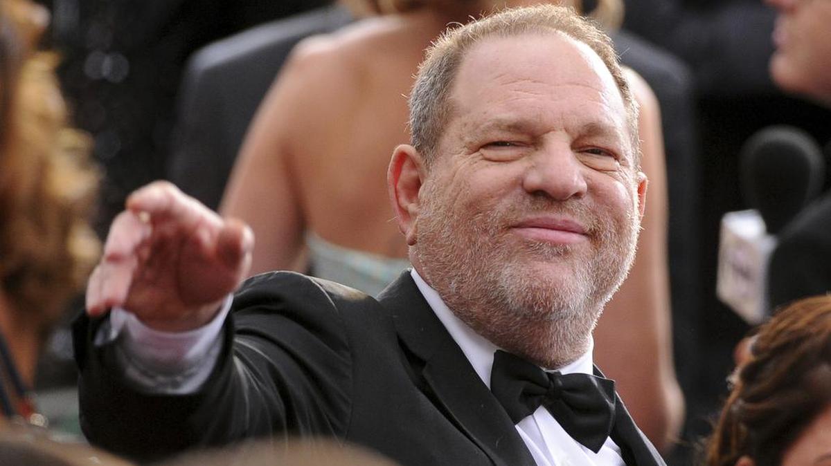 El productor de cine Harvey Weinstein asiste a la entrega de los premios Óscar, el 22 de febrero de 2015, en Los Ángeles.
