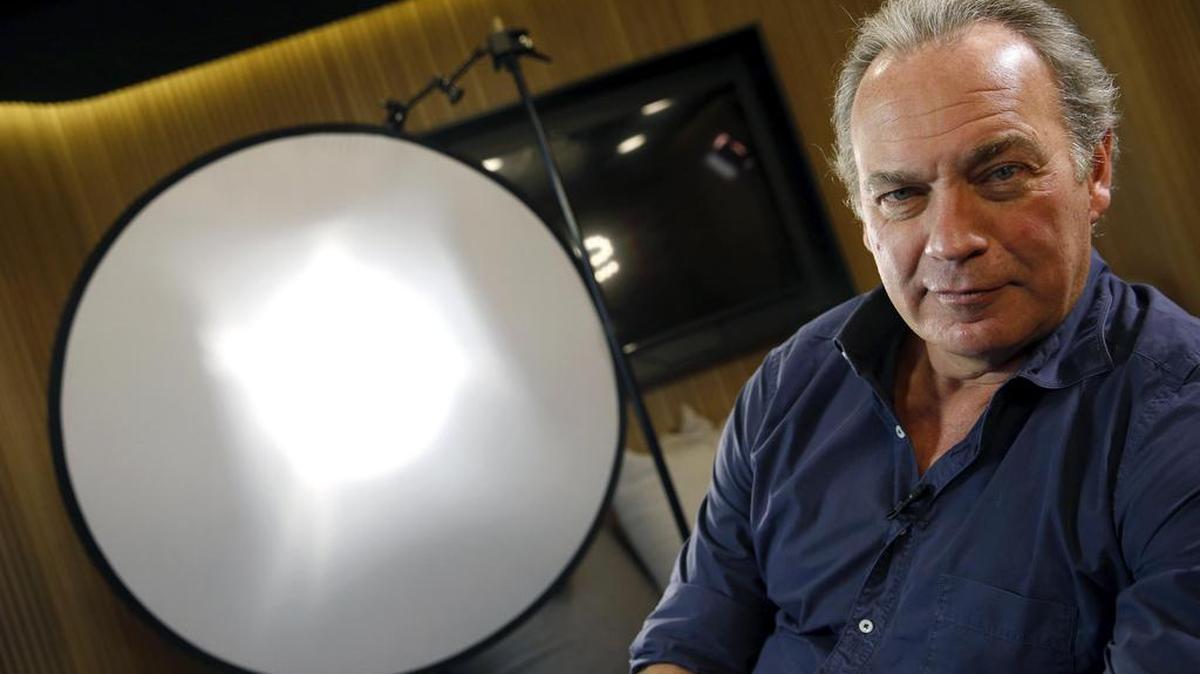 Fotografía de archivo del cantante y presentador Bertín Osborne que reactivó una sociedad offshore en octubre de 2015, apenas un mes después de estrenar en TVE su programa de entrevistas "En tu casa o en la mía", según publican El Confidencial y la Sexta de la información derivada de los llamados Papeles de Panamá.