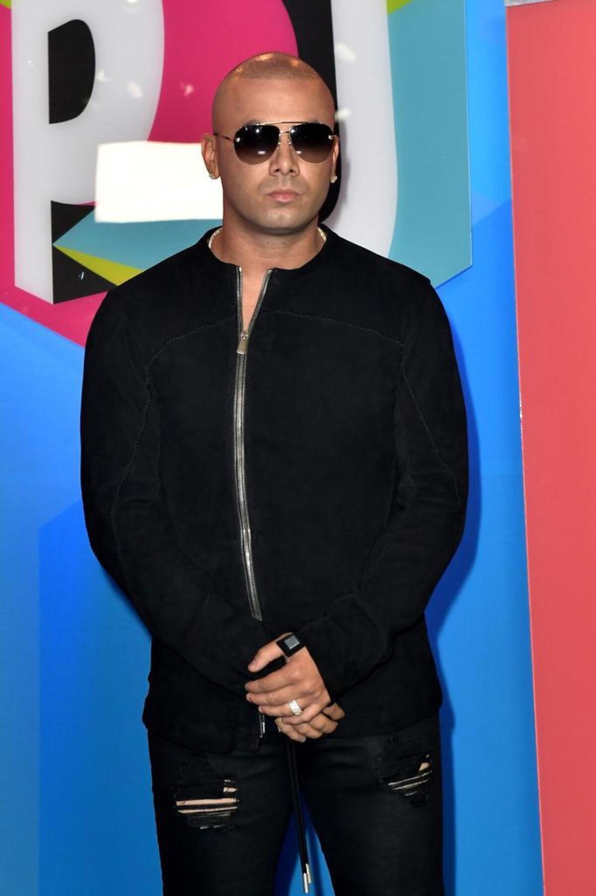 Wisin asiste a los Premios Juventud 2017 de Univision en el Watsco Center, el 6 de julio de 2017 en Coral Gables, Florida.