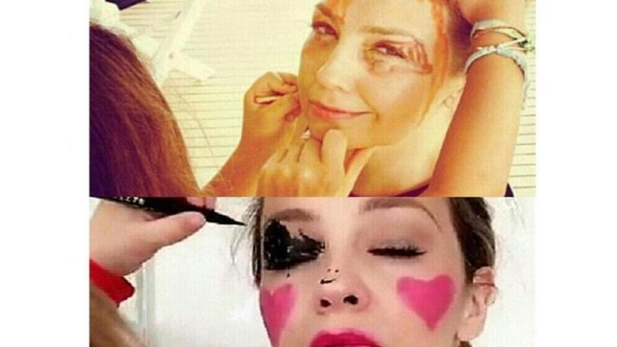 Con esta fotografía, la cantante Thalía felicita a todas las madres en su día.