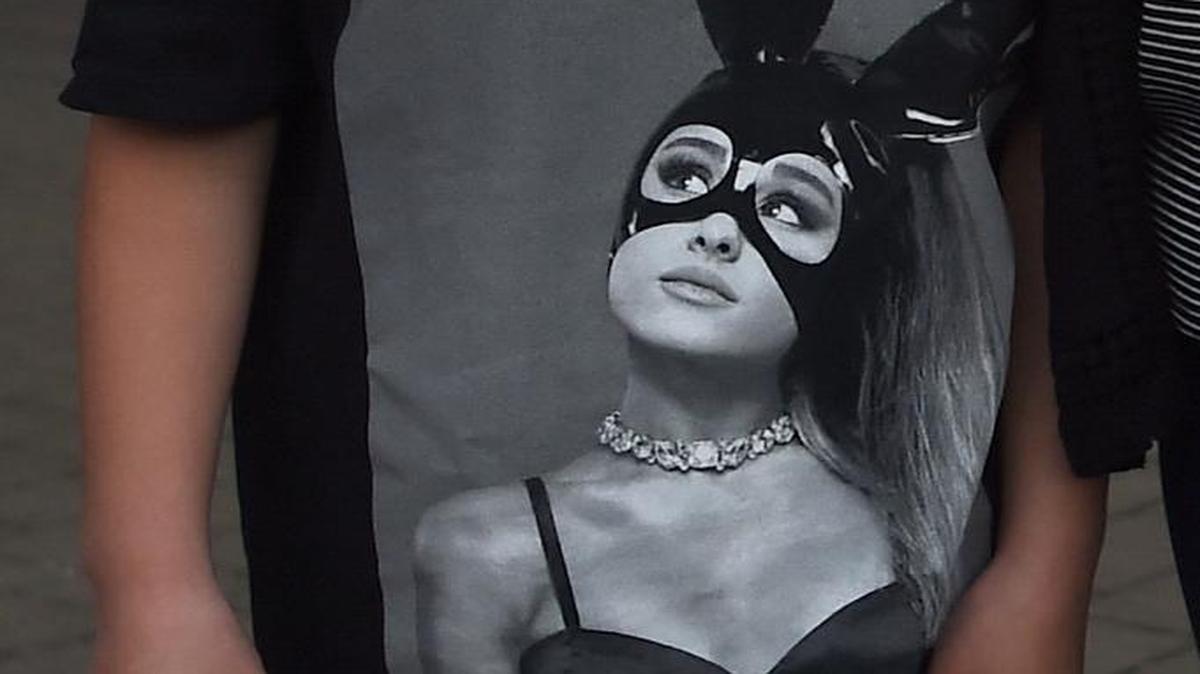 Katie Walton asistió al concierto pop de la estrella estadounidense Ariana Grande, en Manchester, al noroeste de Inglaterra, el 23 de mayo de 2017.