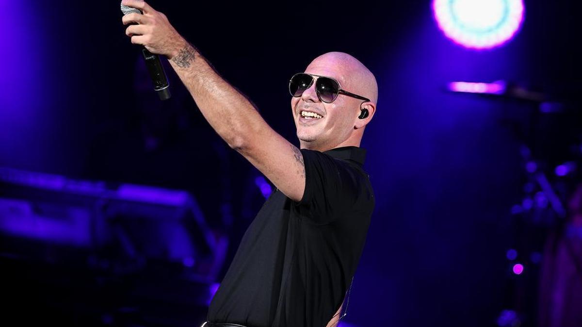 El rapero cubanoamericano inaugurará en el verano del 2018 su restaurante iLov 305, en Miami Beach. Foto de un concierto en Los Ángeles, en octubre del 2016.