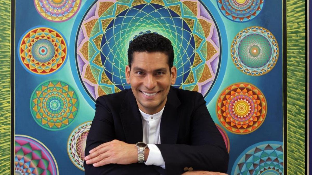 Ismael Cala es un conferencista internacional, autor inspiracional y comunicador.