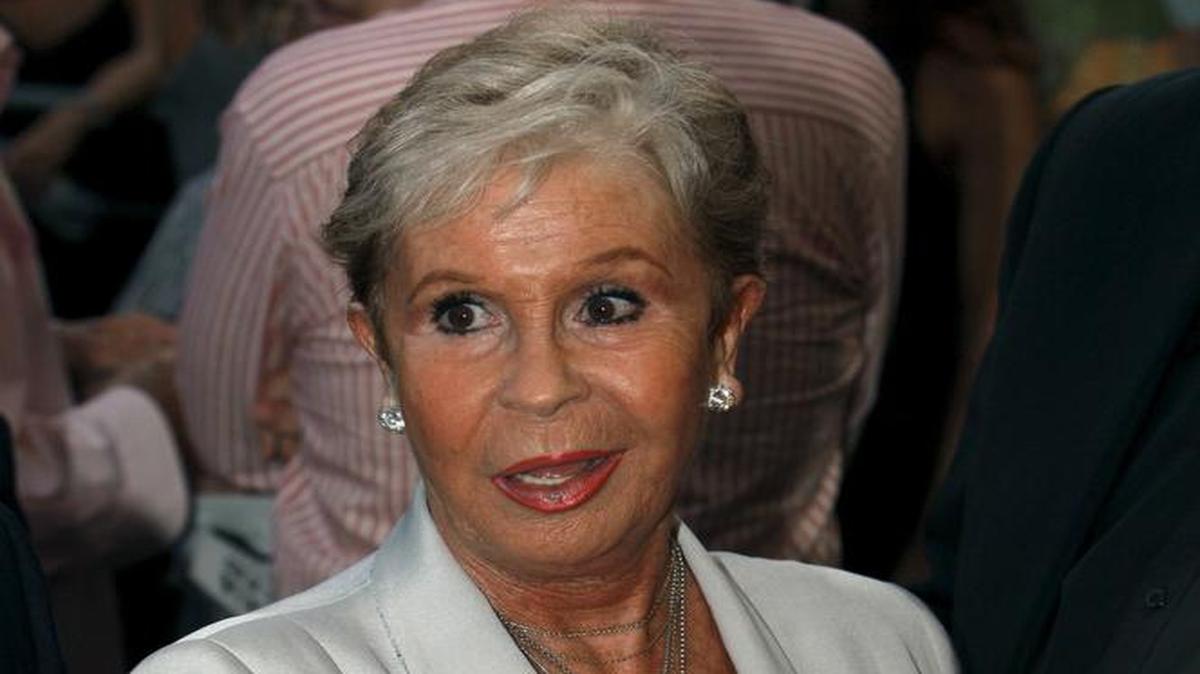 
 Fotografía de archivo (13/09/2010), de la actriz Lina Morgan que ha fallecido en Madrid a los 78 años después de varios meses de enfermedad, que la mantuvieron nueve meses internada en un hospital, del que salió el año pasado. 
