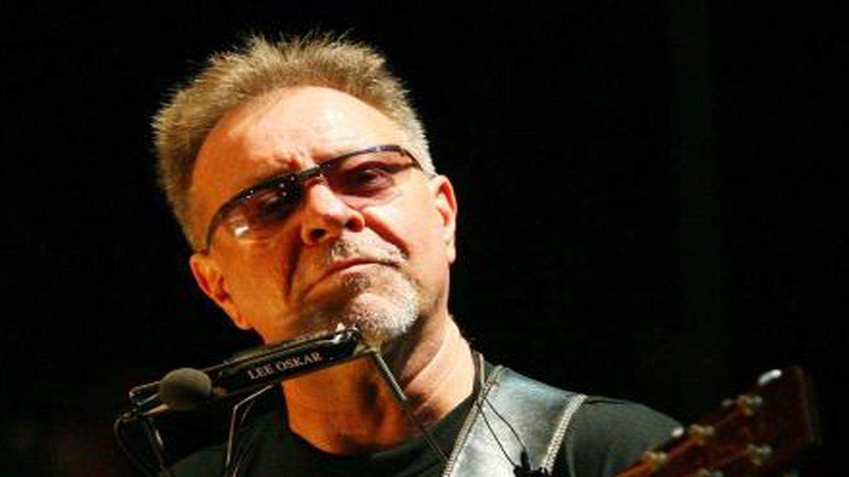 
El artista argentino León Gieco cantará en el 2015 con el cantautor cubano Silvio Rodríguez en su ‘Gira por los barrios’.

