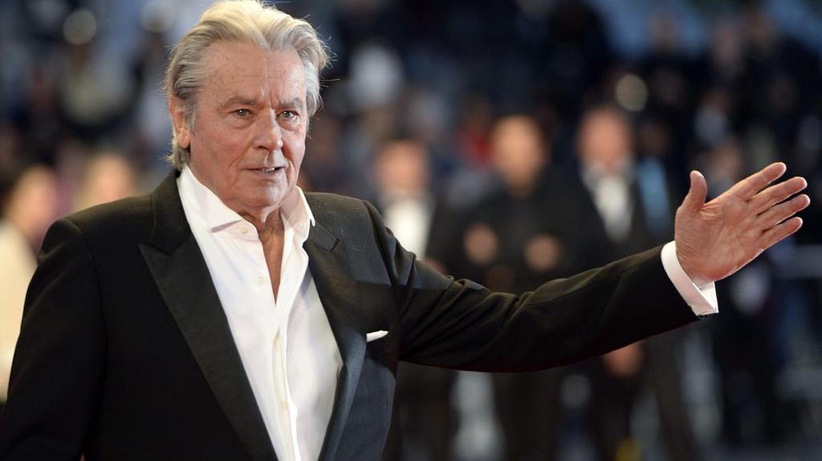 Alain Delon, leyenda del cine francés en una foto ed archivo tomada en febrero de 2013.