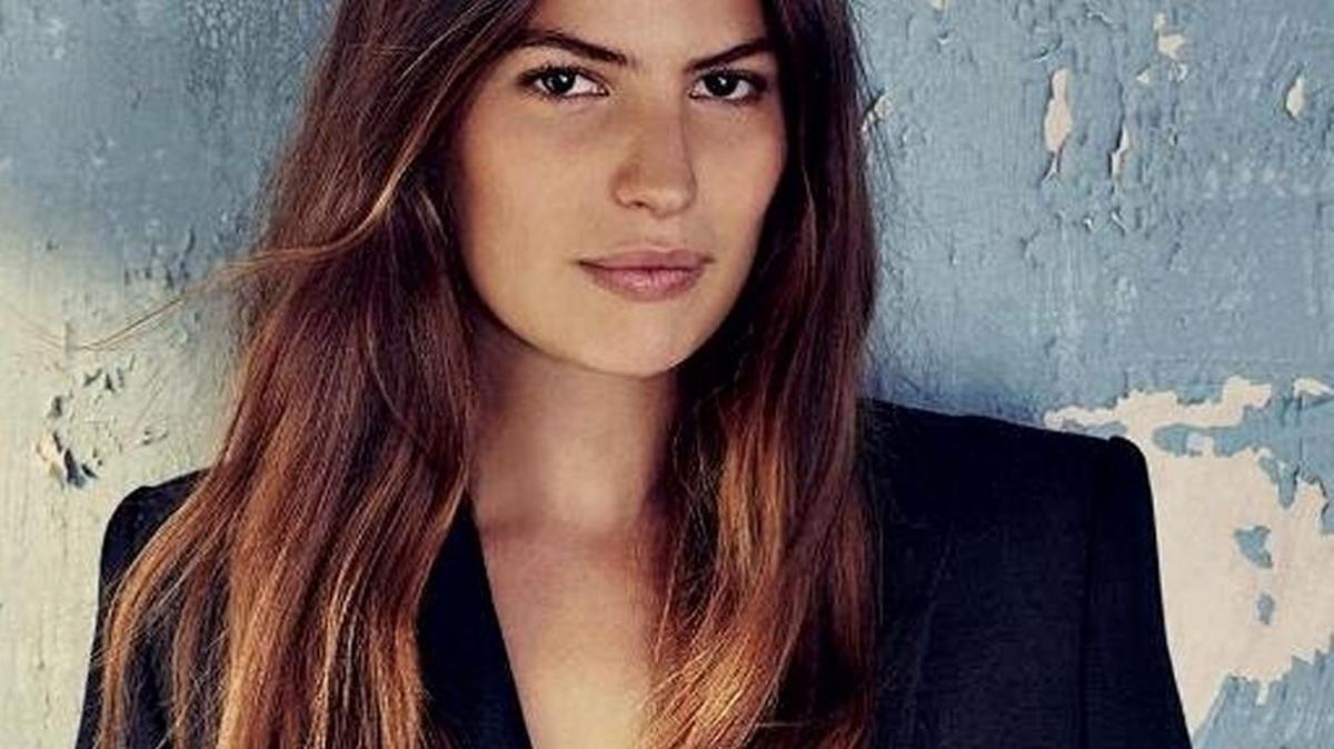 La modelo neoyorquina Cameron Russell, que ha desfilado para Chanel o Victoria's Secret, lanzó su invitación a compartir historias de abuso y acoso sexual bajo la palabra etiqueta #MyJobShouldNotIncludeAbuse.
