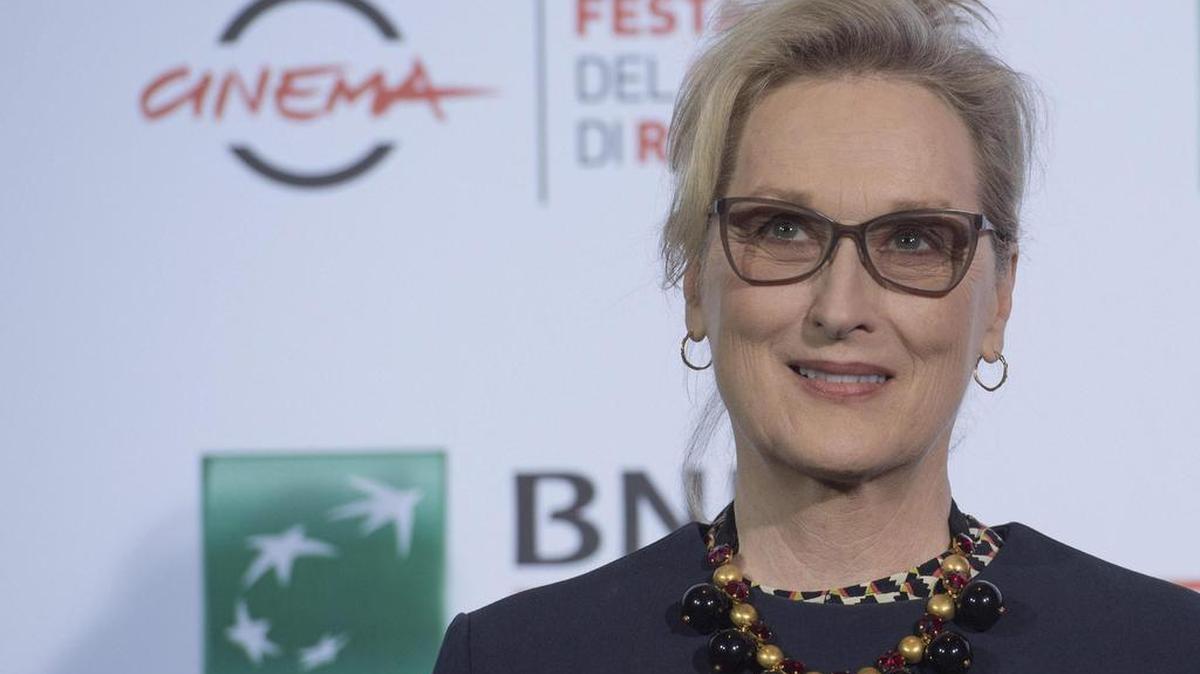 La actriz estadounidense Meryl Streep posa durante la presentación de la película "Florence Foster Jenkins" en la edición XXI del Festial de Cine de Roma, en Italia, hoy, 20 de octubre de 2016. El festival se celebra del 13 al 23 de octubre.