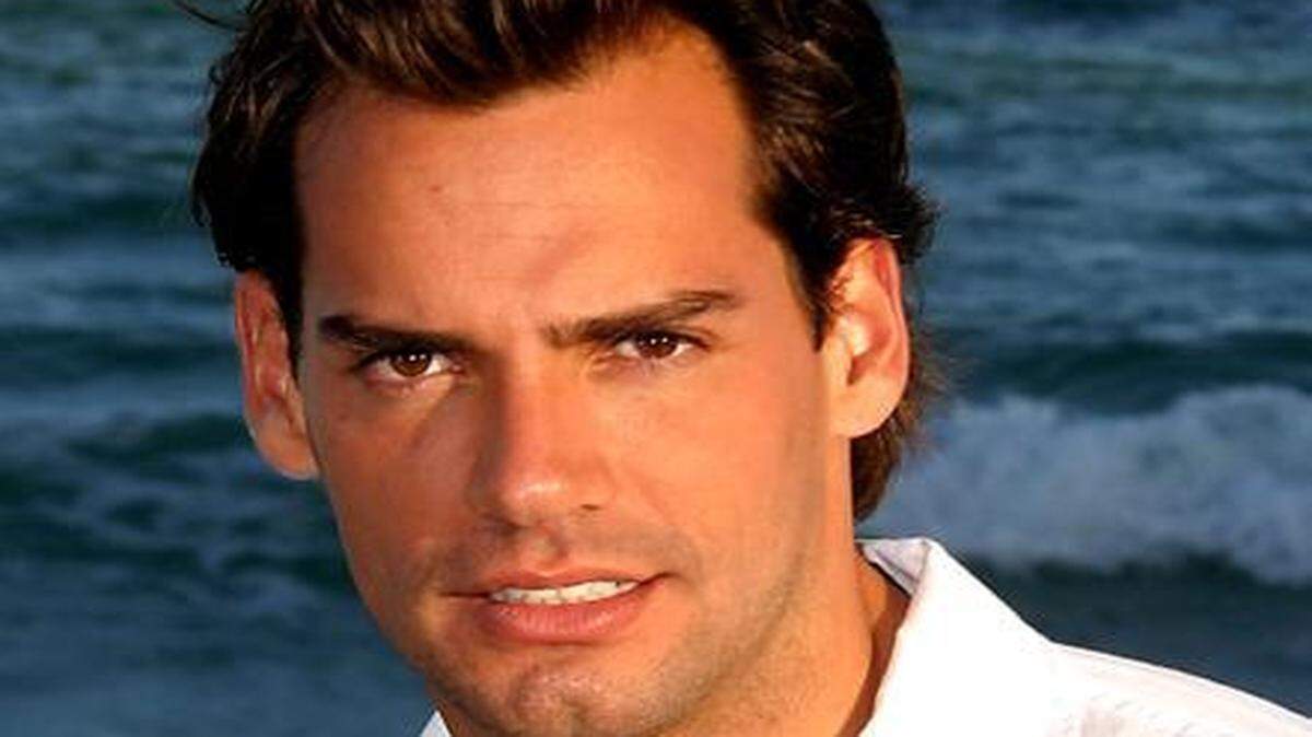 
CRISTIÁN DE LA FUENTE PROTAGONIZA ‘QUIERO AMARTE’, UNIVISIÓN, 3 P.M.
