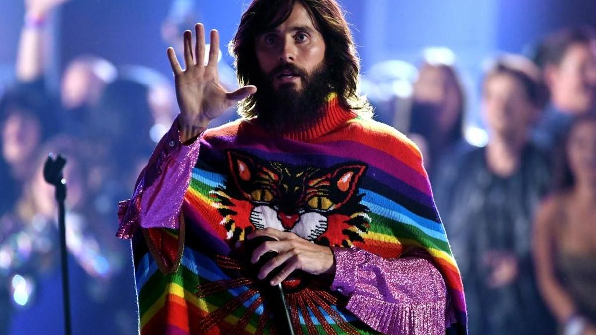 El actor Jared Leto con su grupo musical Thirty Seconds to Mars se presenta en iHeartRadio Music Festival en la T-Mobile Arena, el 22 de septiembre, en Las Vegas, Nevada.
