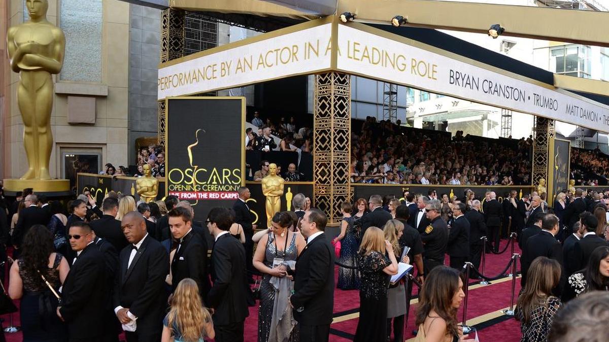 Llegada de los invitados a la 88 entrega de los premios Oscar el domingo en Hollwood, California.