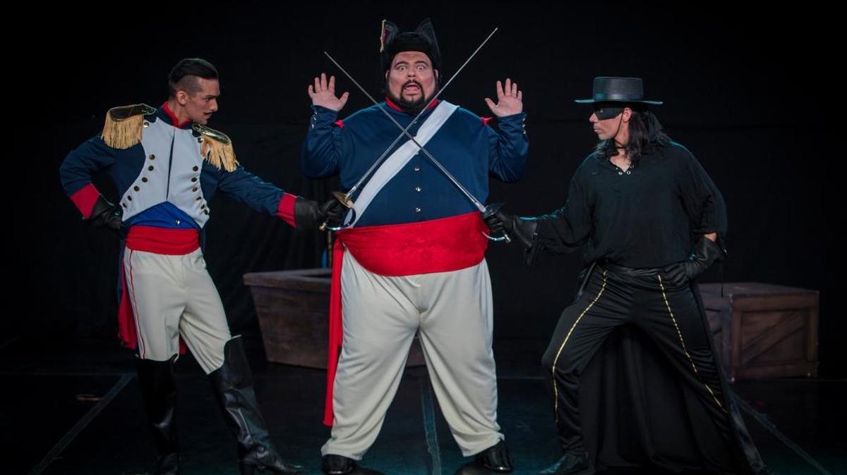 Parte del elenco de ‘Zorro, el musical’ (desde la izq.): Macia George, Tommy Paduano y Lito Becerra.