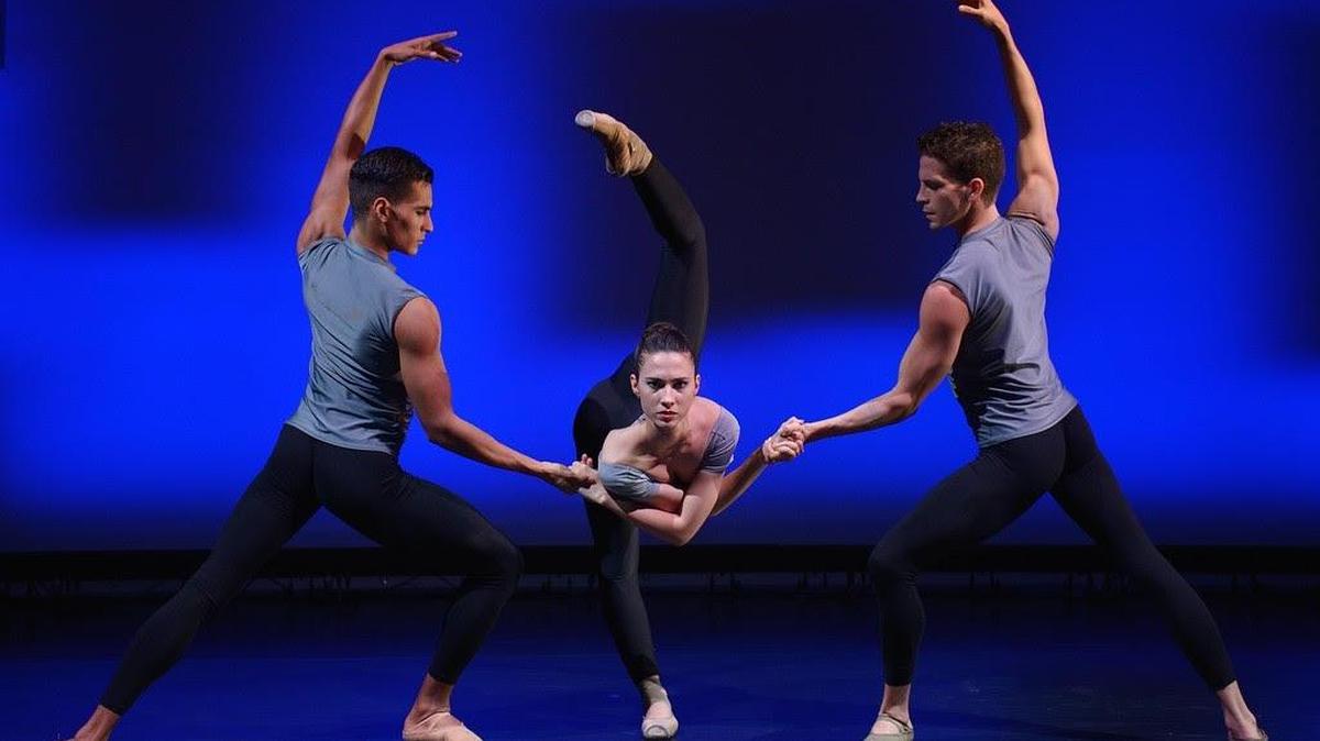 Gabriela Mesa, Josué Jústiz y Fabián Morales, en ‘Esferas’.