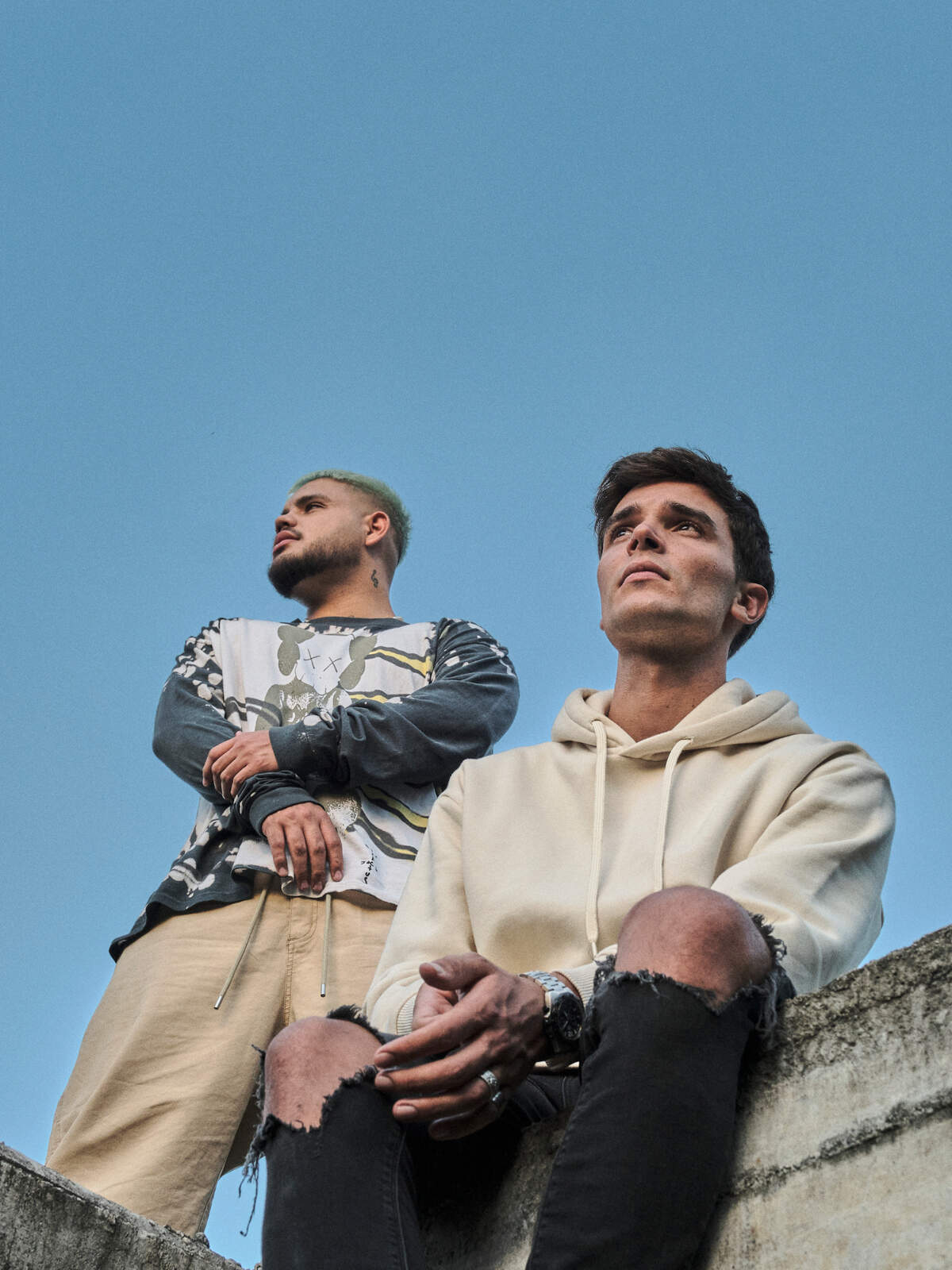 Alejandro Santamaría “100”, tema junto a Sael.