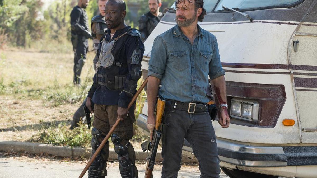 Lennie James como Morgan Jones y Andrew Lincoln como Rick Grimes en "The Walking Dead" de AMC.