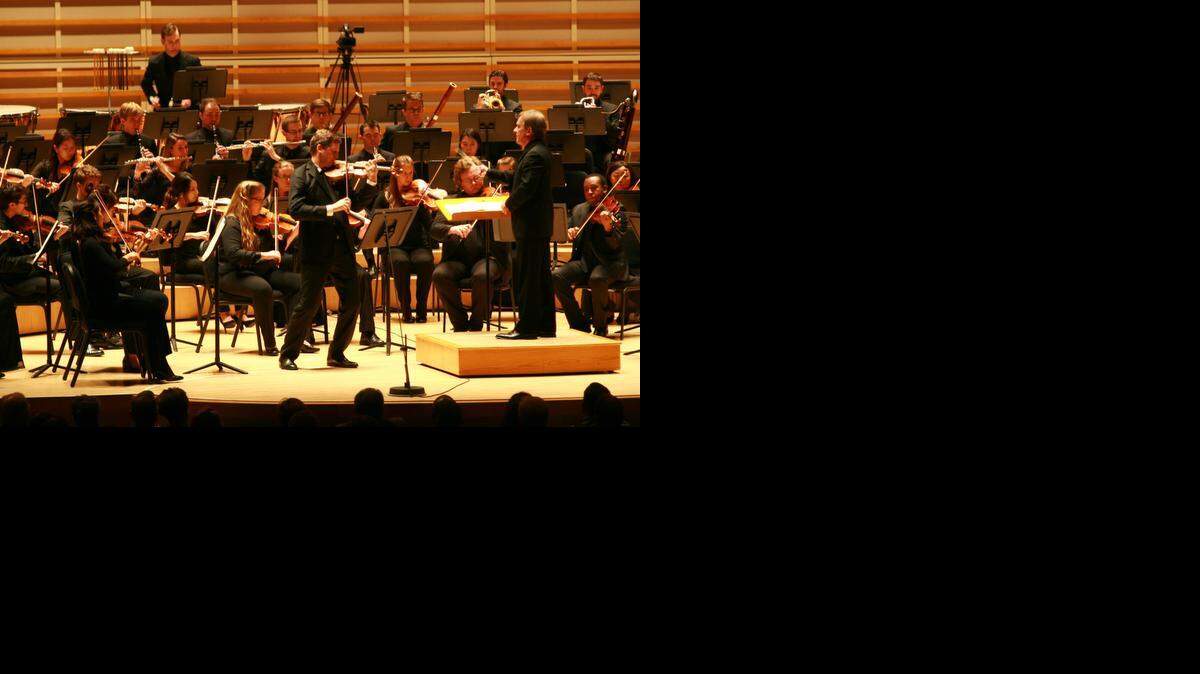
La New World Symphony, dirigida por James Conlon, contó además con la presencia del violinista James Ehnes, en el Adrienne Arsht Center. 
