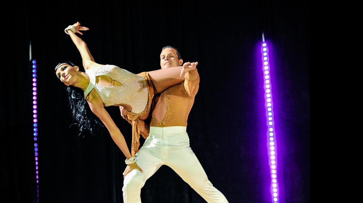 
Cinco días llenos de fiesta y baile en el Congreso de Salsa del Verano, que culmina el domingo 2 de agosto en el Deauville Beach Resort.
