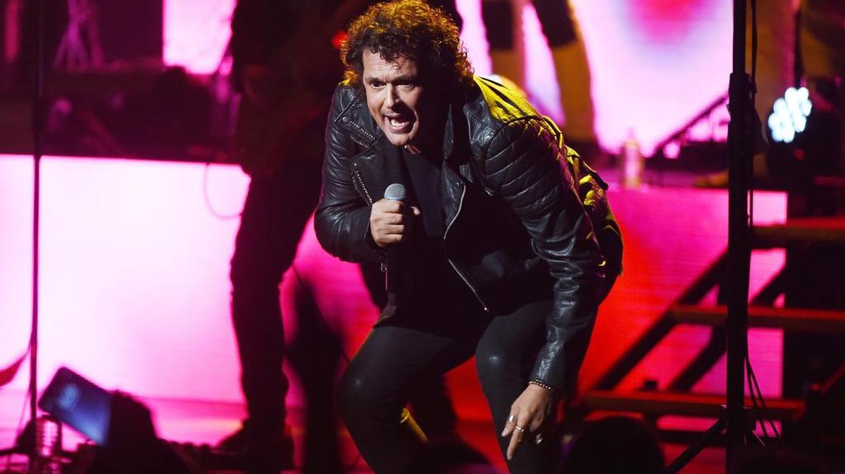 El cantante colombiano Carlos Vives durante su concierto en el Radio City Music Hall de Nueva York, el pasado 15 de abril.